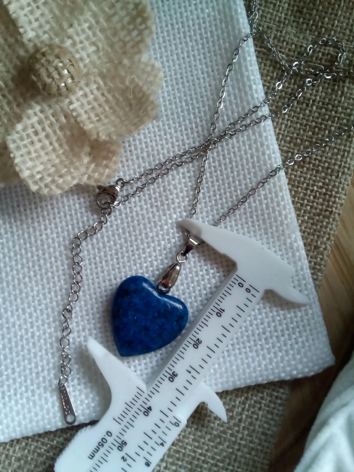 Collier coeur en pierre de lapiz lazuli – photo 3